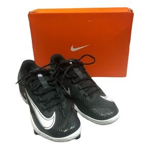 Nike Black and White Sports Cleats